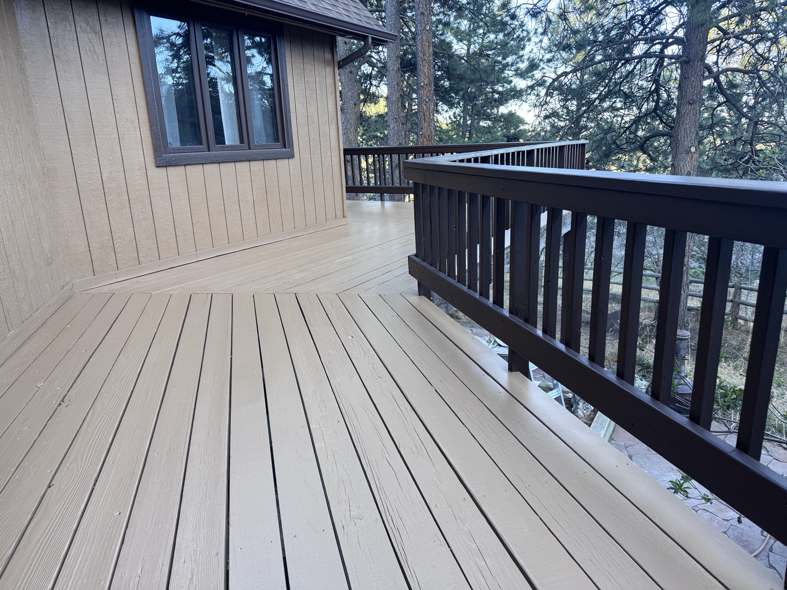 Two-tone deck refinishing